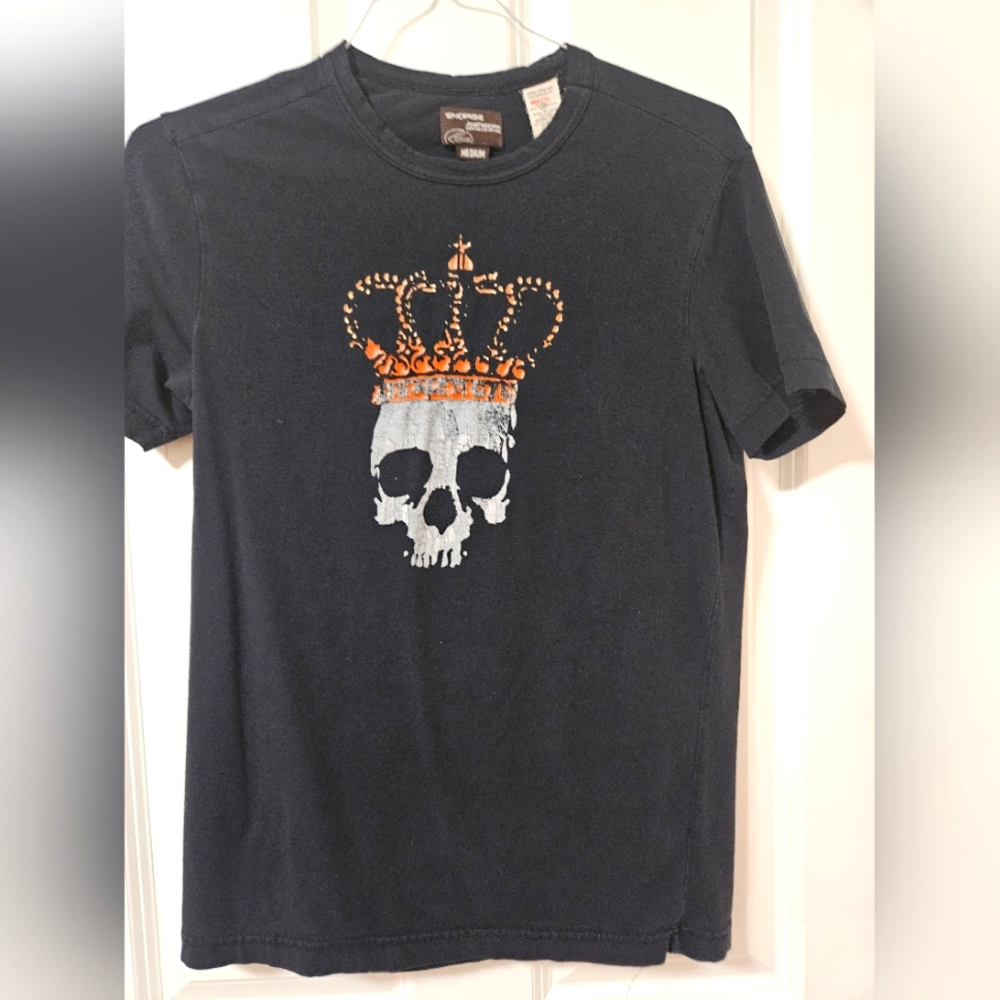 Energie medium mens skull with crown black shirt